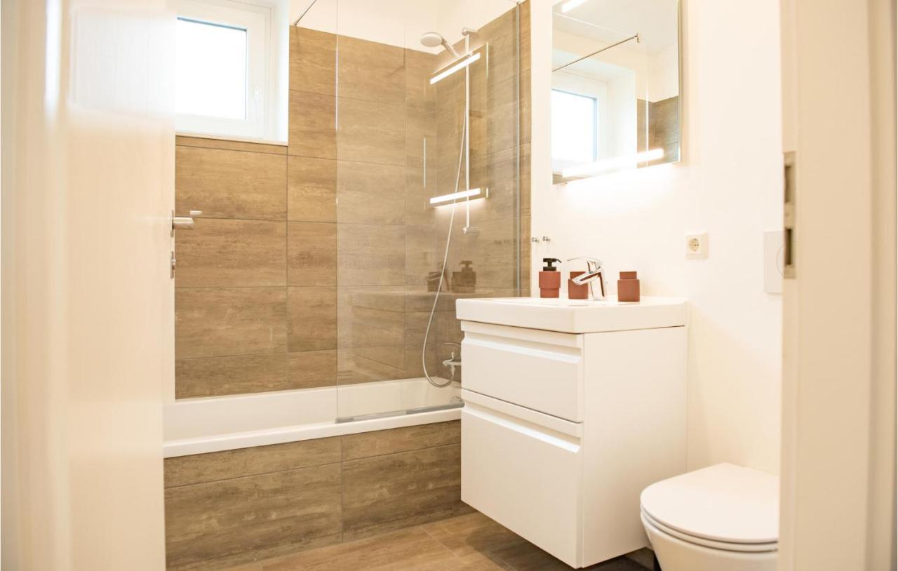 Awesome Home In Lembruch-Duemmer See With Kitchen Zewnętrze zdjęcie